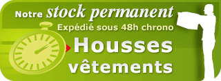 Housses vêtements en stock.